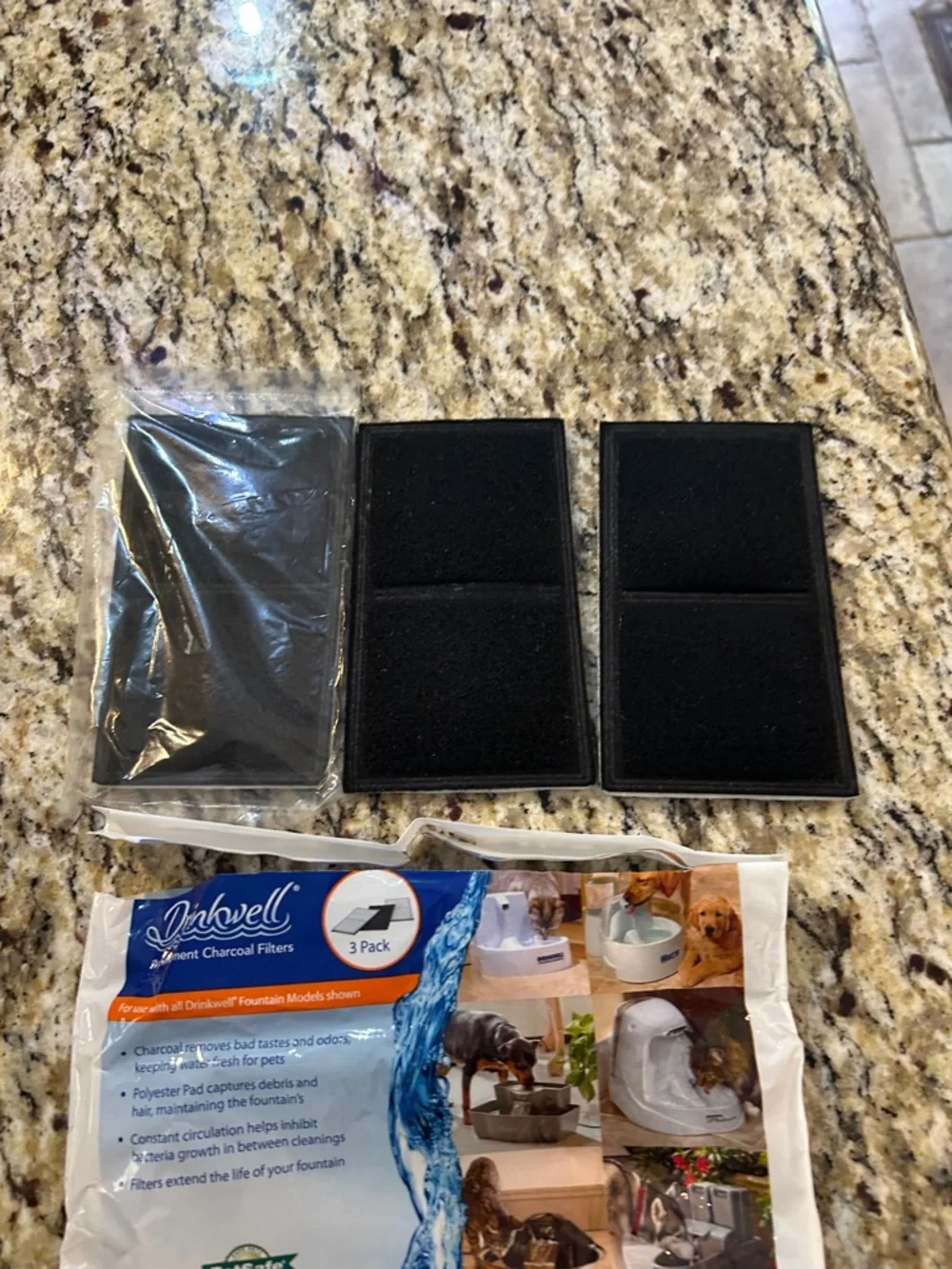 PetSafe Drinkwell Replacement Charcoal Filters - White & Blue Pack